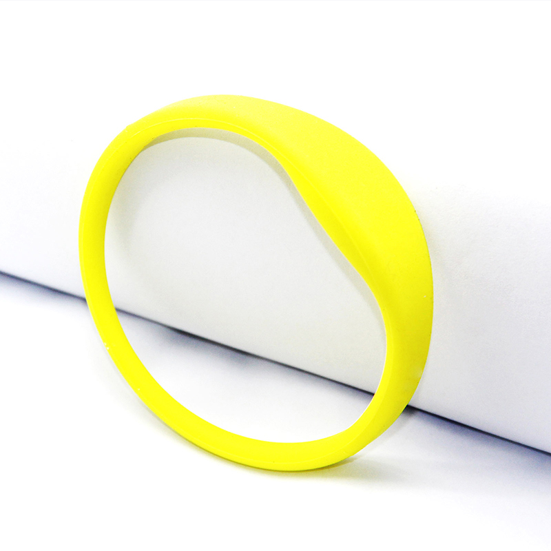 RFID硅膠腕帶工廠定制NFC游樂場(chǎng)硅膠腕帶廠家2