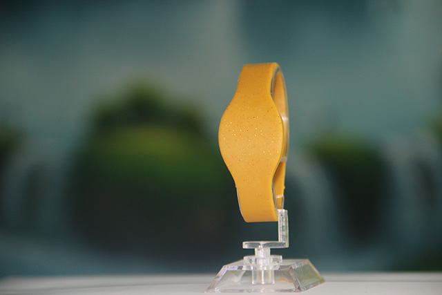 織嘜腕帶在皮革化學品中的應用 織嘜腕帶在皮革化學品中的應用