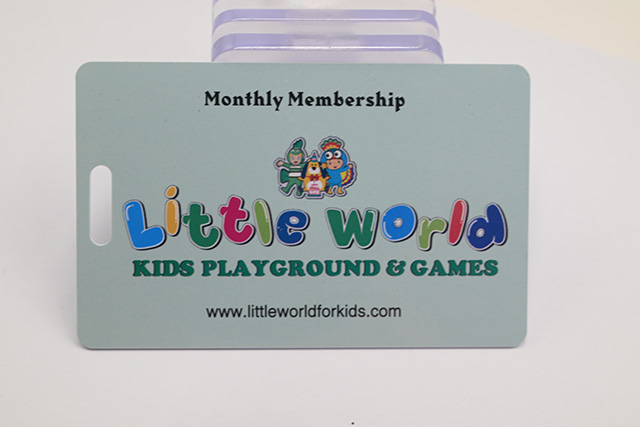 桂林新區國稅局實行“辦稅服務一卡通”，大大縮短了辦稅時間